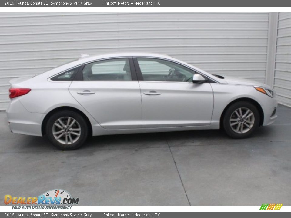 2016 Hyundai Sonata SE Symphony Silver / Gray Photo #12