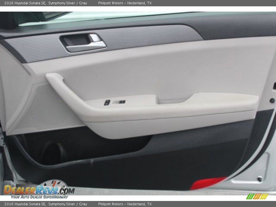 2016 Hyundai Sonata SE Symphony Silver / Gray Photo #31
