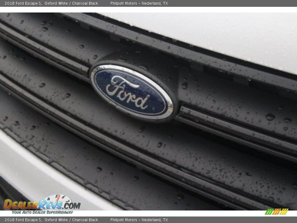 2018 Ford Escape S Oxford White / Charcoal Black Photo #4