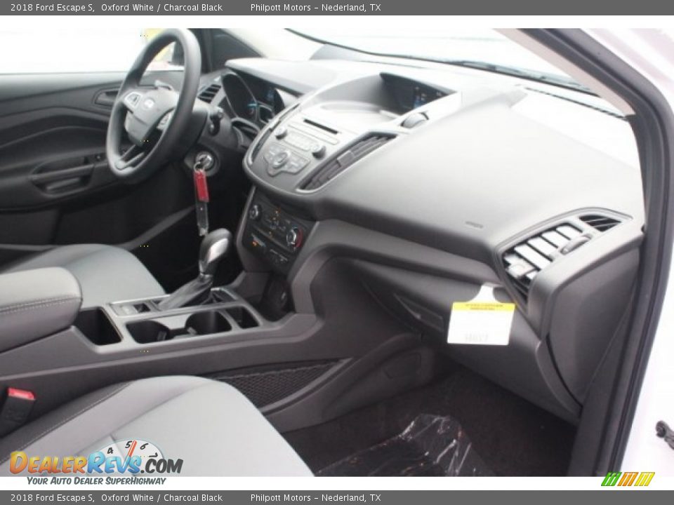 2018 Ford Escape S Oxford White / Charcoal Black Photo #32
