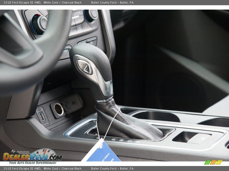 2018 Ford Escape SE 4WD White Gold / Charcoal Black Photo #7