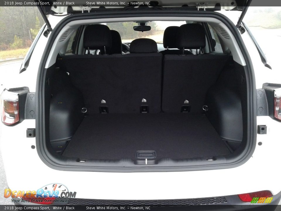 2018 Jeep Compass Sport White / Black Photo #12