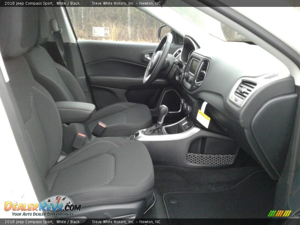 2018 Jeep Compass Sport White / Black Photo #14