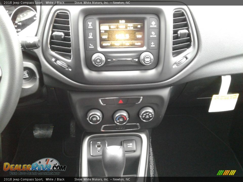 2018 Jeep Compass Sport White / Black Photo #19