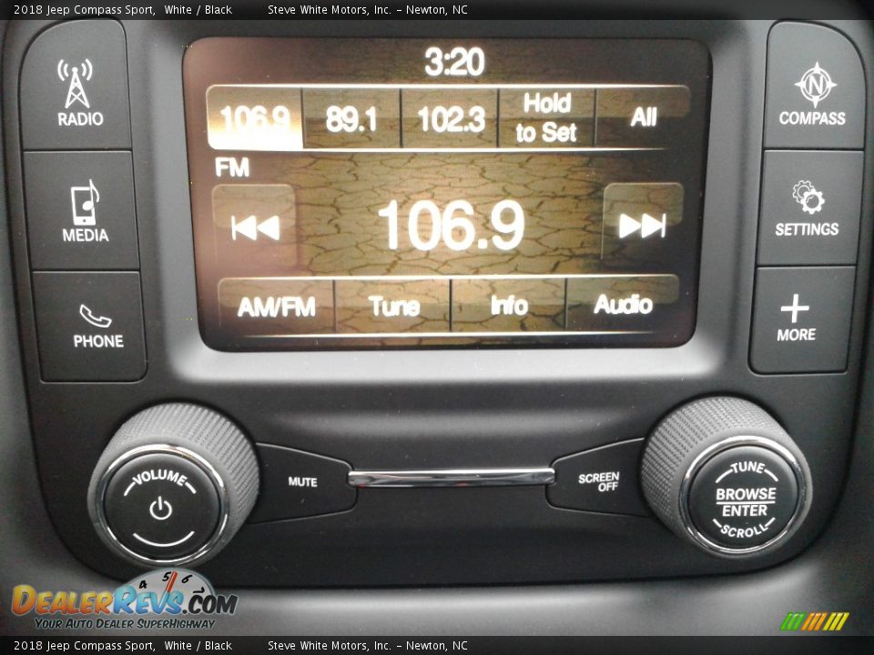 2018 Jeep Compass Sport White / Black Photo #20