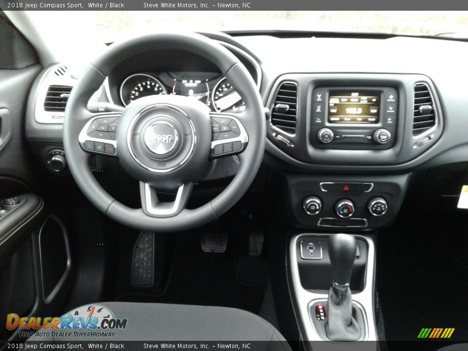 2018 Jeep Compass Sport White / Black Photo #23