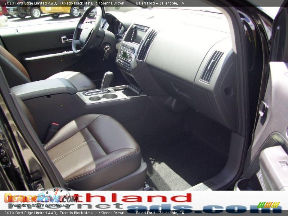 2010 Ford Edge Limited AWD Tuxedo Black Metallic / Sienna Brown Photo #17