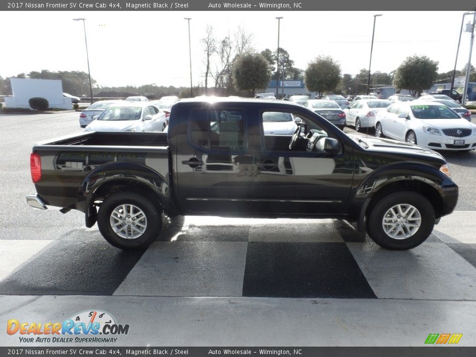 2017 Nissan Frontier SV Crew Cab 4x4 Magnetic Black / Steel Photo #3