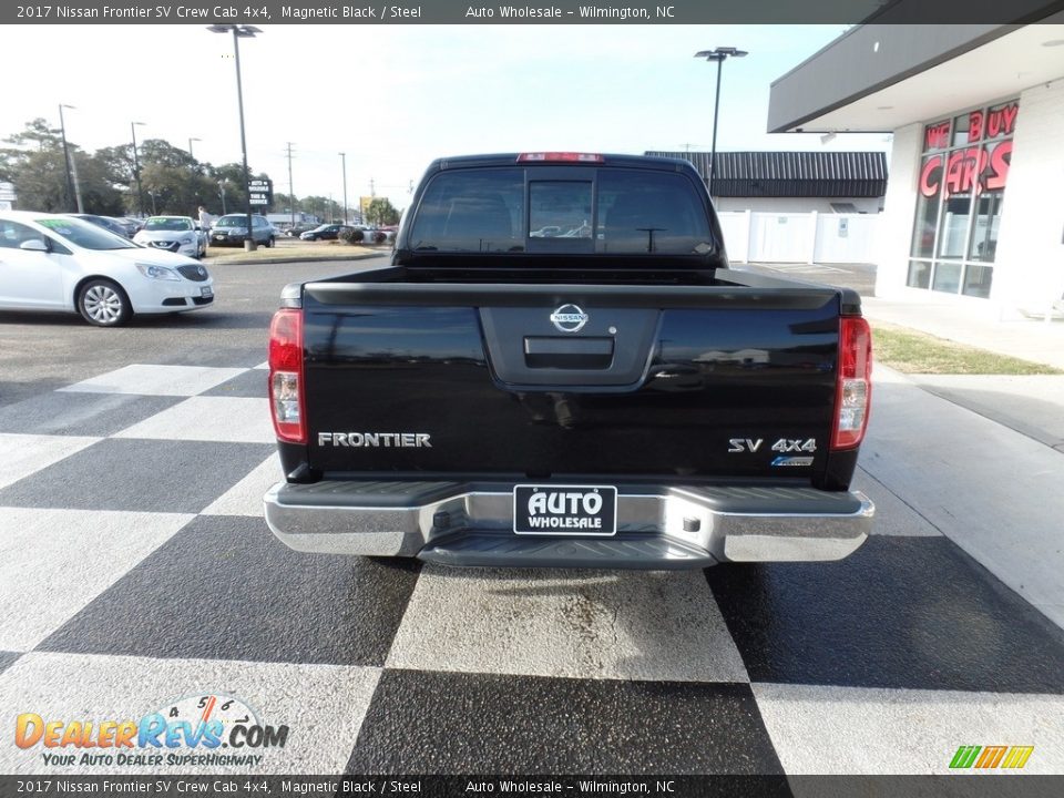 2017 Nissan Frontier SV Crew Cab 4x4 Magnetic Black / Steel Photo #4