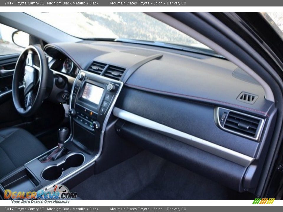 2017 Toyota Camry SE Midnight Black Metallic / Black Photo #16