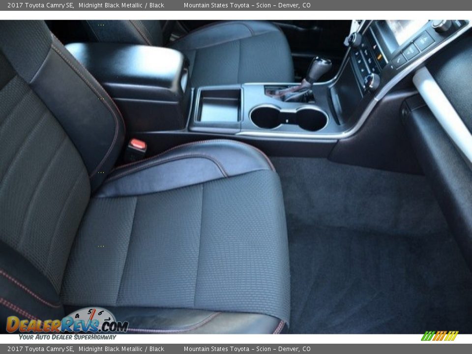 2017 Toyota Camry SE Midnight Black Metallic / Black Photo #17