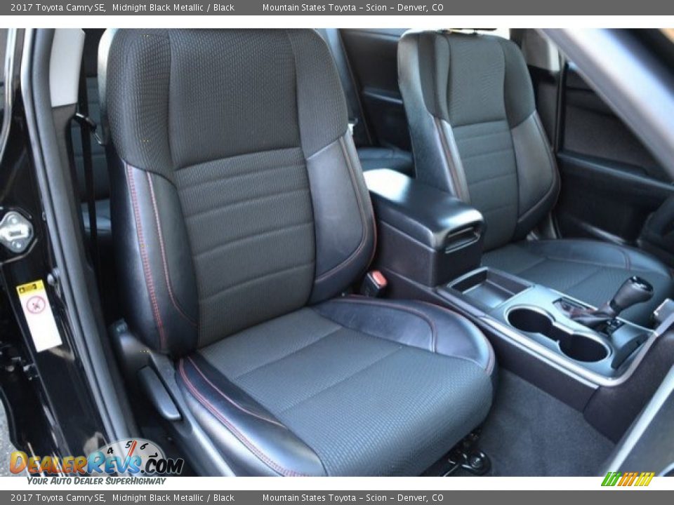 2017 Toyota Camry SE Midnight Black Metallic / Black Photo #18