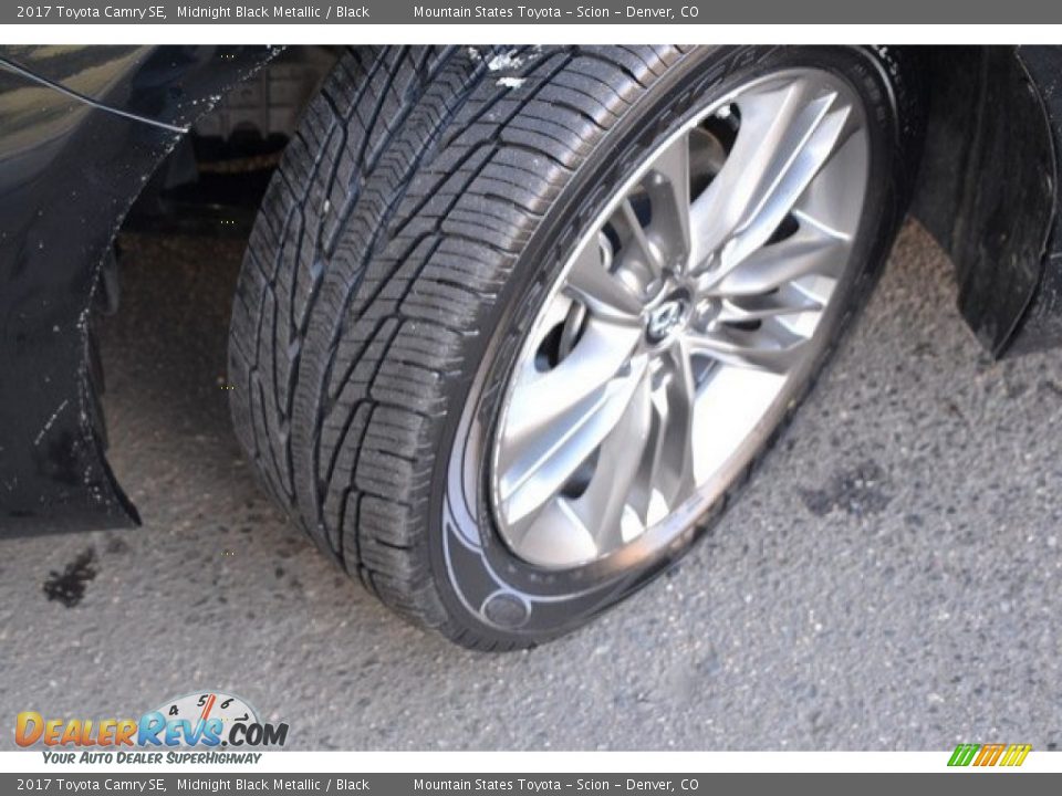2017 Toyota Camry SE Midnight Black Metallic / Black Photo #28