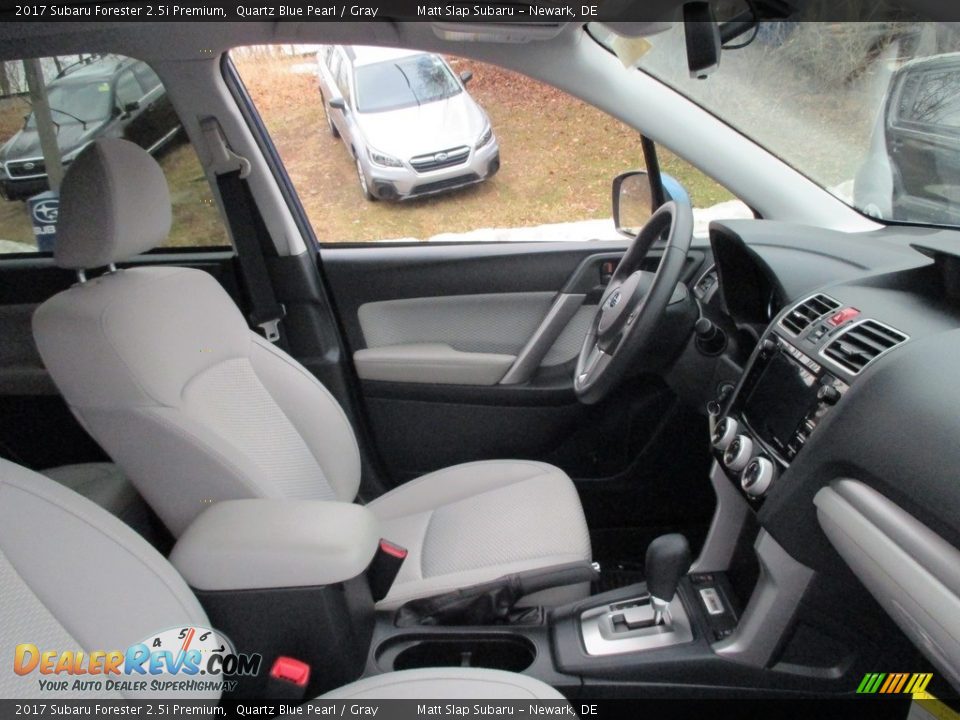 2017 Subaru Forester 2.5i Premium Quartz Blue Pearl / Gray Photo #17