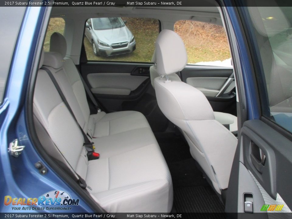 2017 Subaru Forester 2.5i Premium Quartz Blue Pearl / Gray Photo #19