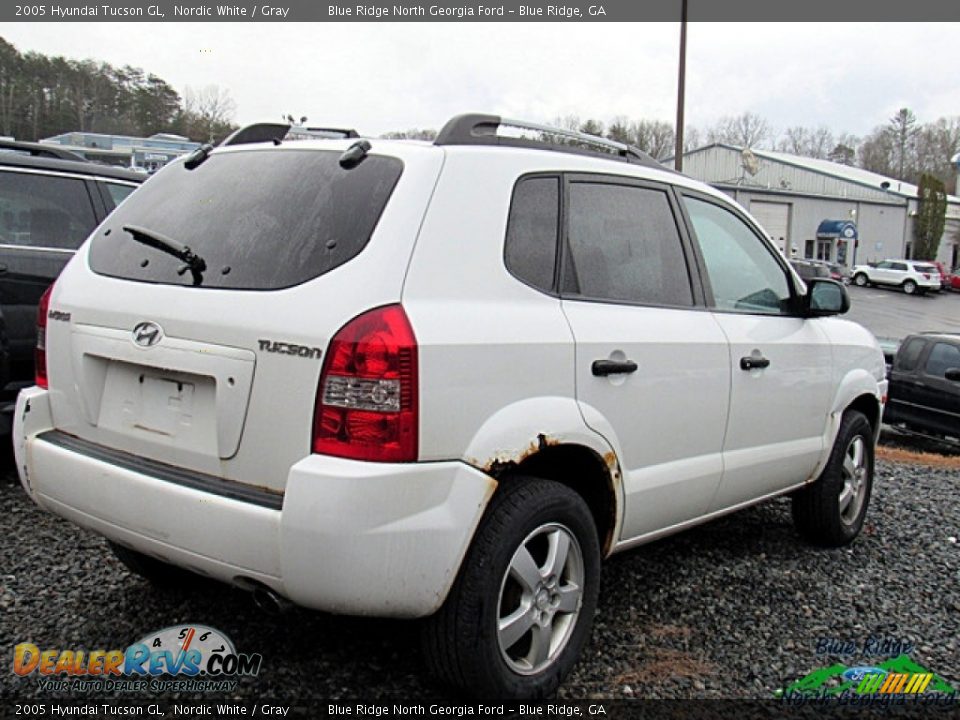 2005 Hyundai Tucson GL Nordic White / Gray Photo #4