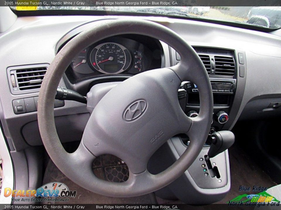 2005 Hyundai Tucson GL Nordic White / Gray Photo #7