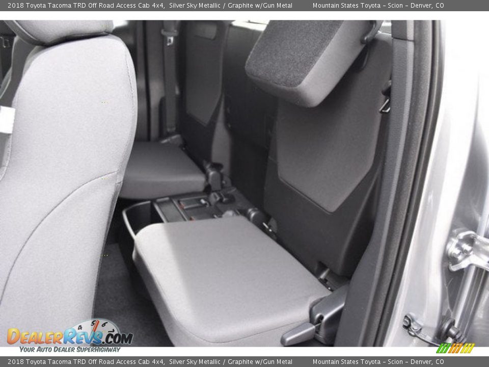 2018 Toyota Tacoma TRD Off Road Access Cab 4x4 Silver Sky Metallic / Graphite w/Gun Metal Photo #7