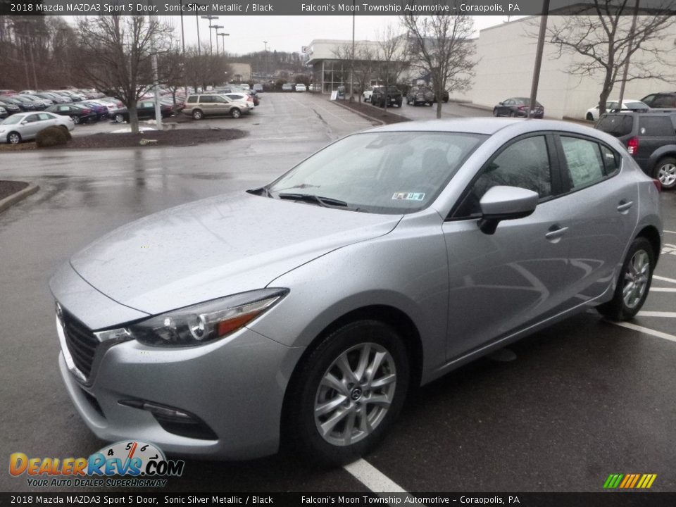 2018 Mazda MAZDA3 Sport 5 Door Sonic Silver Metallic / Black Photo #5