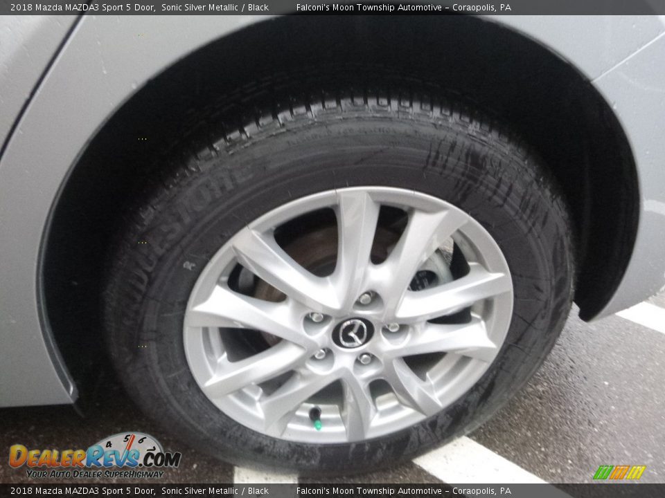 2018 Mazda MAZDA3 Sport 5 Door Sonic Silver Metallic / Black Photo #7