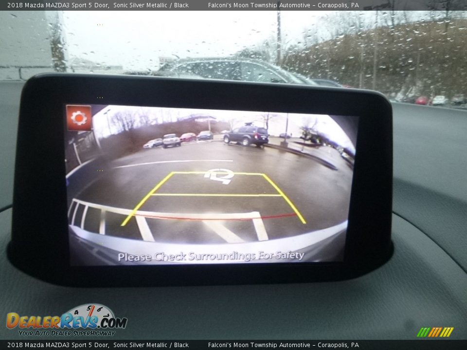 2018 Mazda MAZDA3 Sport 5 Door Sonic Silver Metallic / Black Photo #15