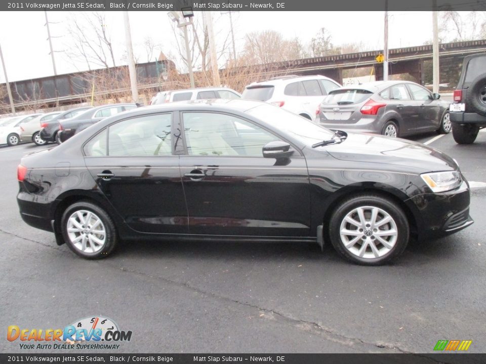 2011 Volkswagen Jetta SE Sedan Black / Cornsilk Beige Photo #5