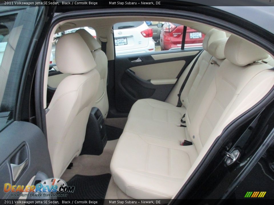 2011 Volkswagen Jetta SE Sedan Black / Cornsilk Beige Photo #21