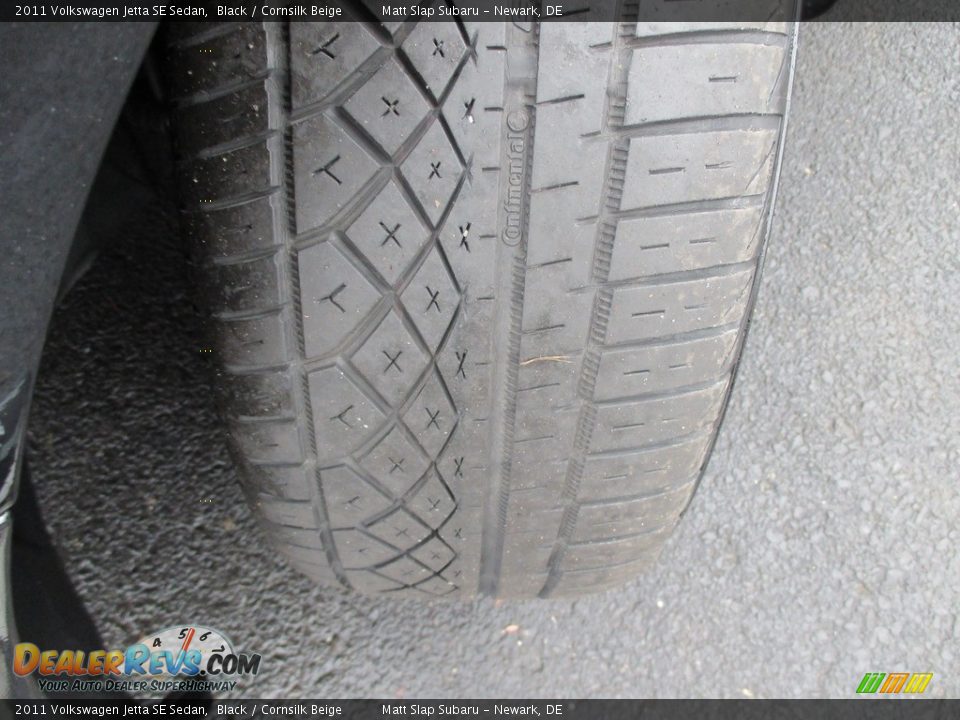 2011 Volkswagen Jetta SE Sedan Black / Cornsilk Beige Photo #23