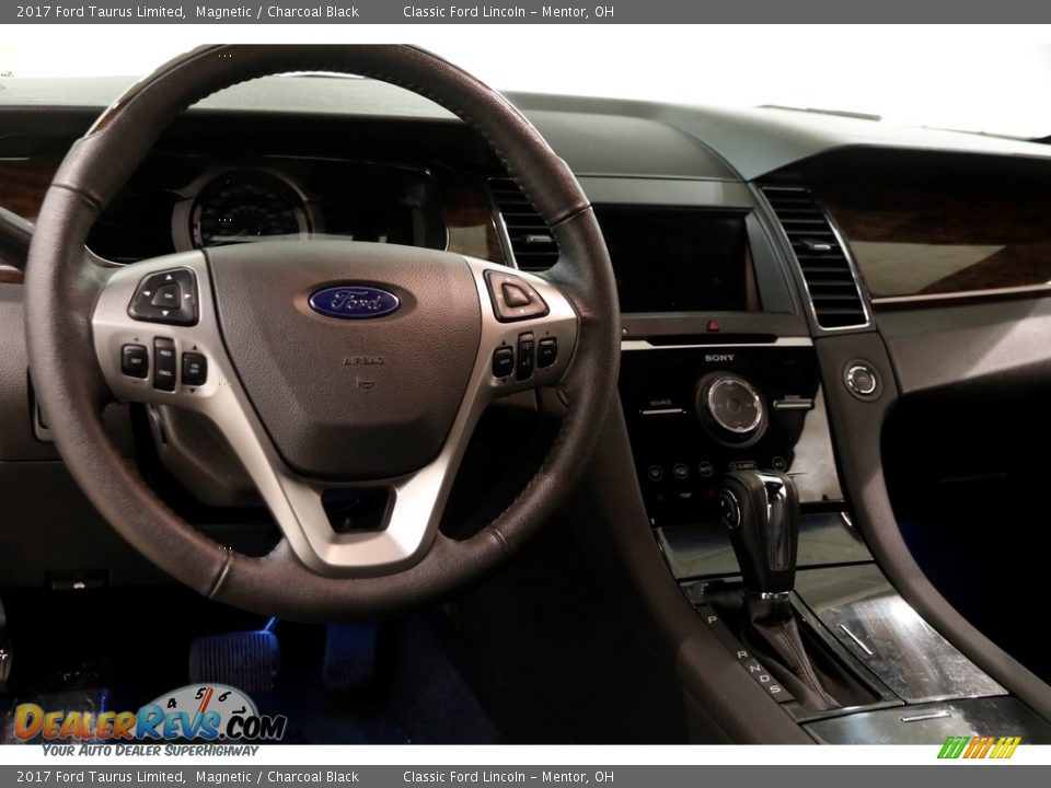Dashboard of 2017 Ford Taurus Limited Photo #6