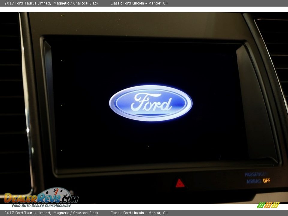 2017 Ford Taurus Limited Magnetic / Charcoal Black Photo #10