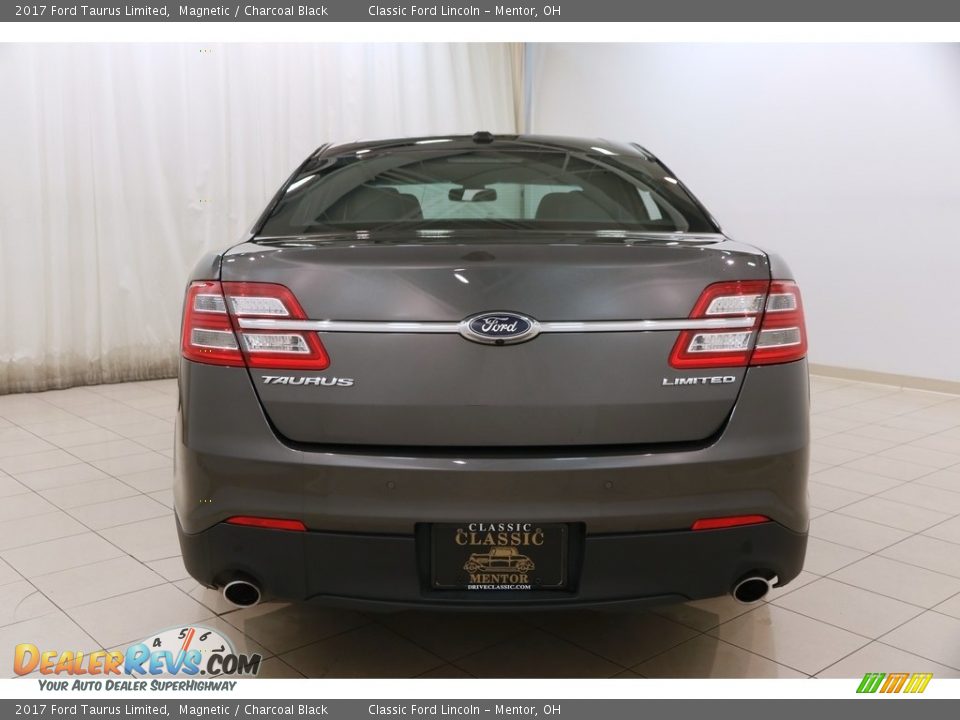 2017 Ford Taurus Limited Magnetic / Charcoal Black Photo #19