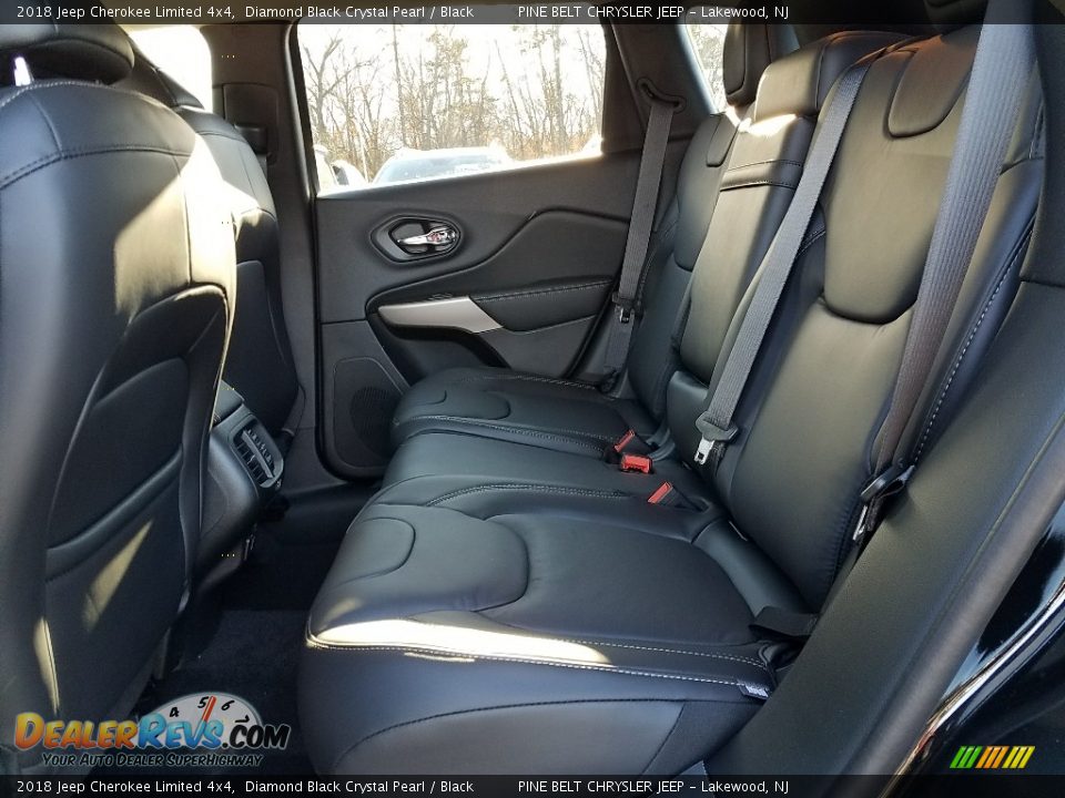 2018 Jeep Cherokee Limited 4x4 Diamond Black Crystal Pearl / Black Photo #6