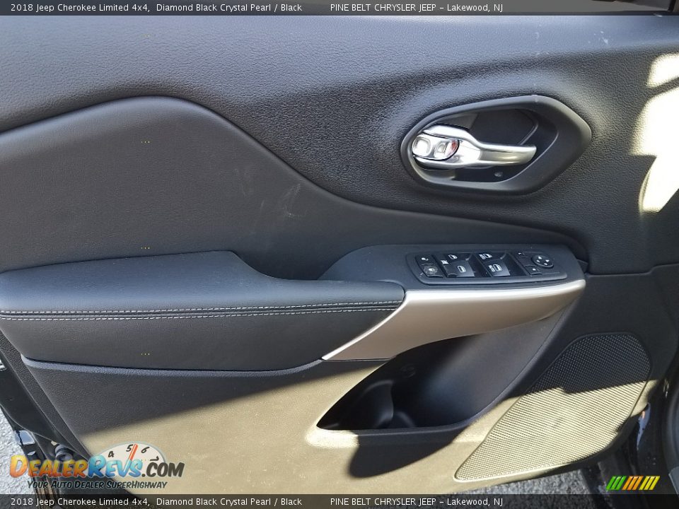 2018 Jeep Cherokee Limited 4x4 Diamond Black Crystal Pearl / Black Photo #8