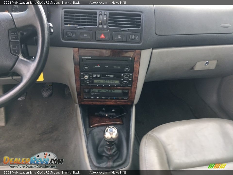 2001 Volkswagen Jetta GLX VR6 Sedan Black / Black Photo #12