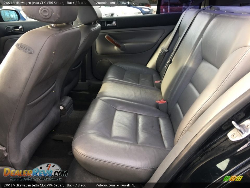 2001 Volkswagen Jetta GLX VR6 Sedan Black / Black Photo #17