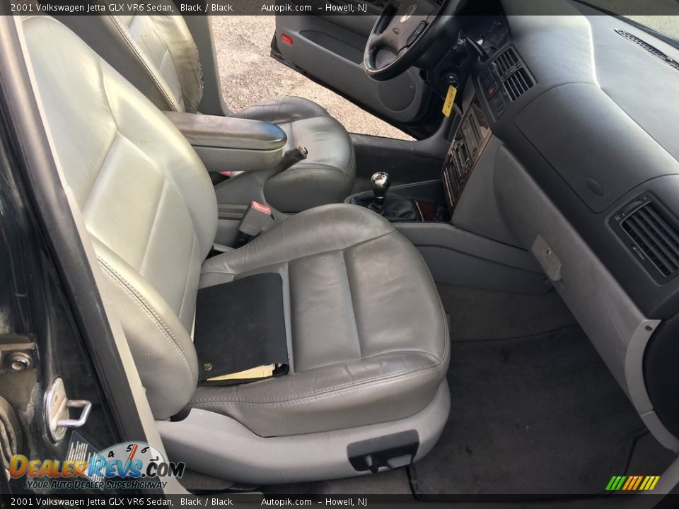2001 Volkswagen Jetta GLX VR6 Sedan Black / Black Photo #19