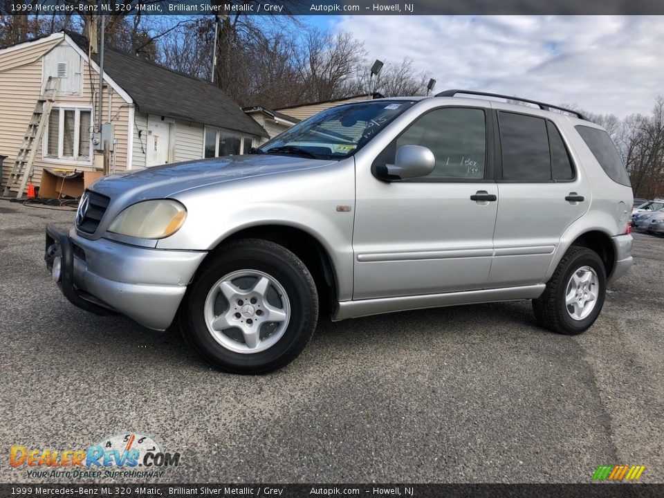 1999 Mercedes-Benz ML 320 4Matic Brilliant Silver Metallic / Grey Photo #2