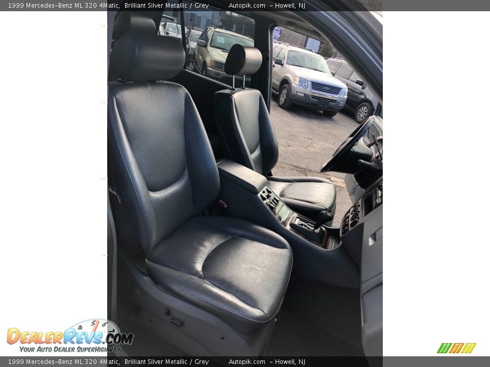 1999 Mercedes-Benz ML 320 4Matic Brilliant Silver Metallic / Grey Photo #12