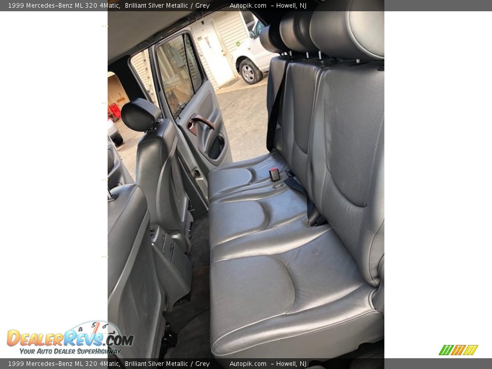 1999 Mercedes-Benz ML 320 4Matic Brilliant Silver Metallic / Grey Photo #15