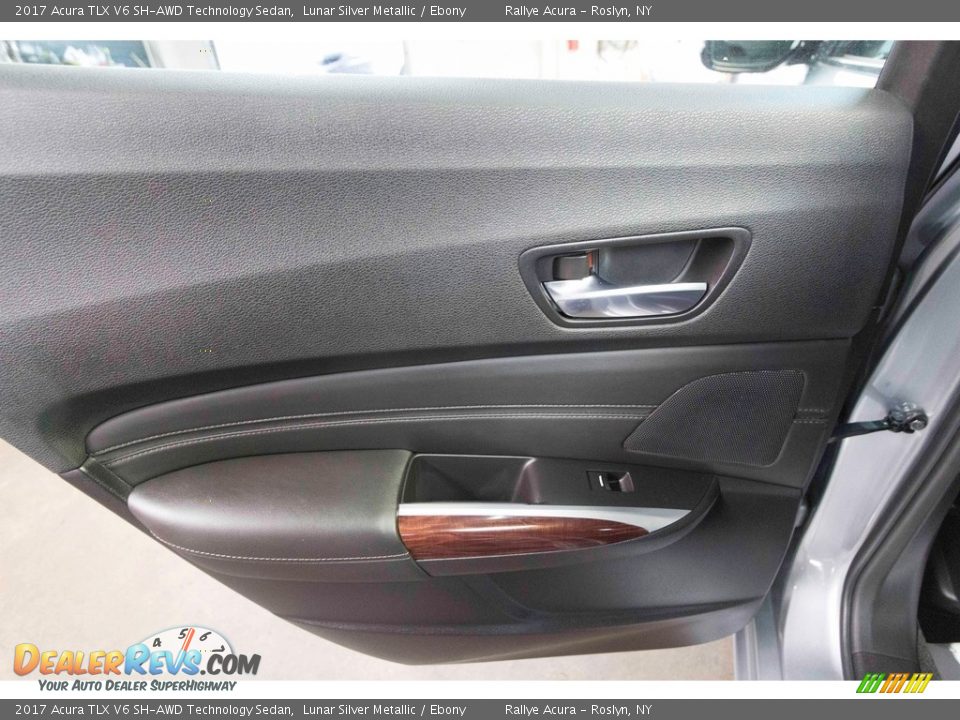 2017 Acura TLX V6 SH-AWD Technology Sedan Lunar Silver Metallic / Ebony Photo #30