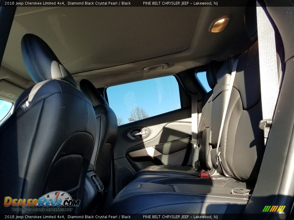 2018 Jeep Cherokee Limited 4x4 Diamond Black Crystal Pearl / Black Photo #5