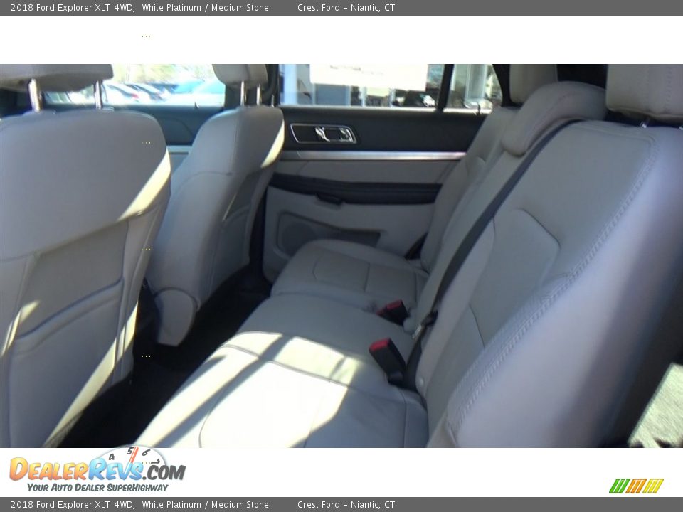 2018 Ford Explorer XLT 4WD White Platinum / Medium Stone Photo #19