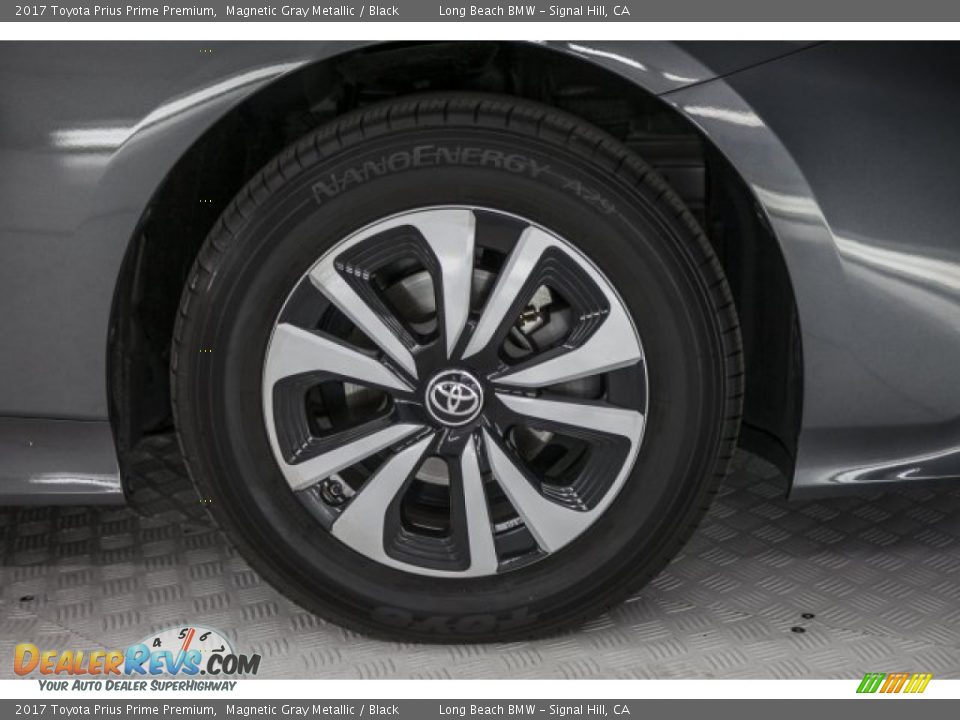 2017 Toyota Prius Prime Premium Wheel Photo #8