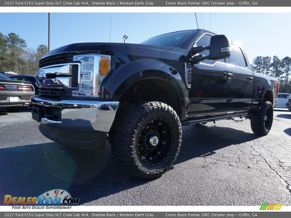 2017 Ford F250 Super Duty XLT Crew Cab 4x4 Shadow Black / Medium Earth Gray Photo #3