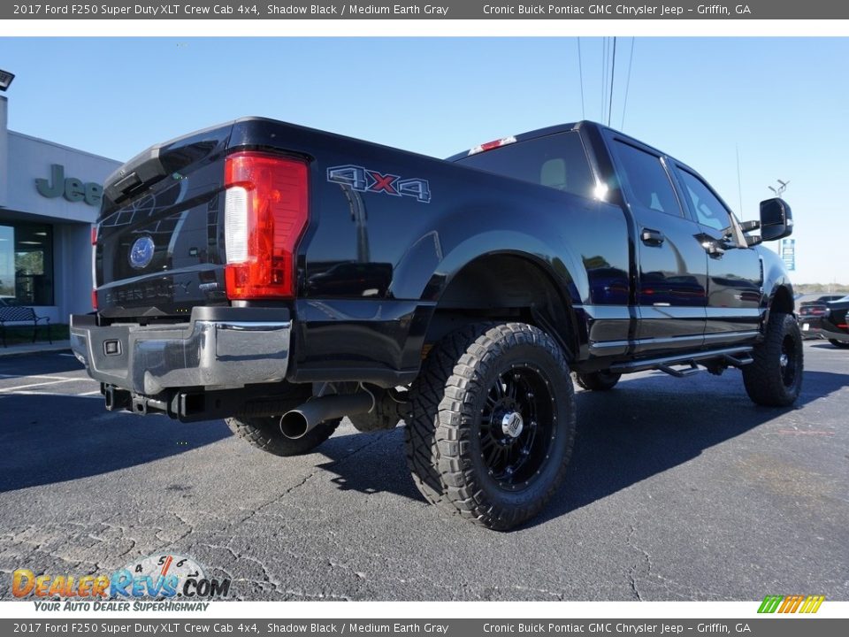 2017 Ford F250 Super Duty XLT Crew Cab 4x4 Shadow Black / Medium Earth Gray Photo #7