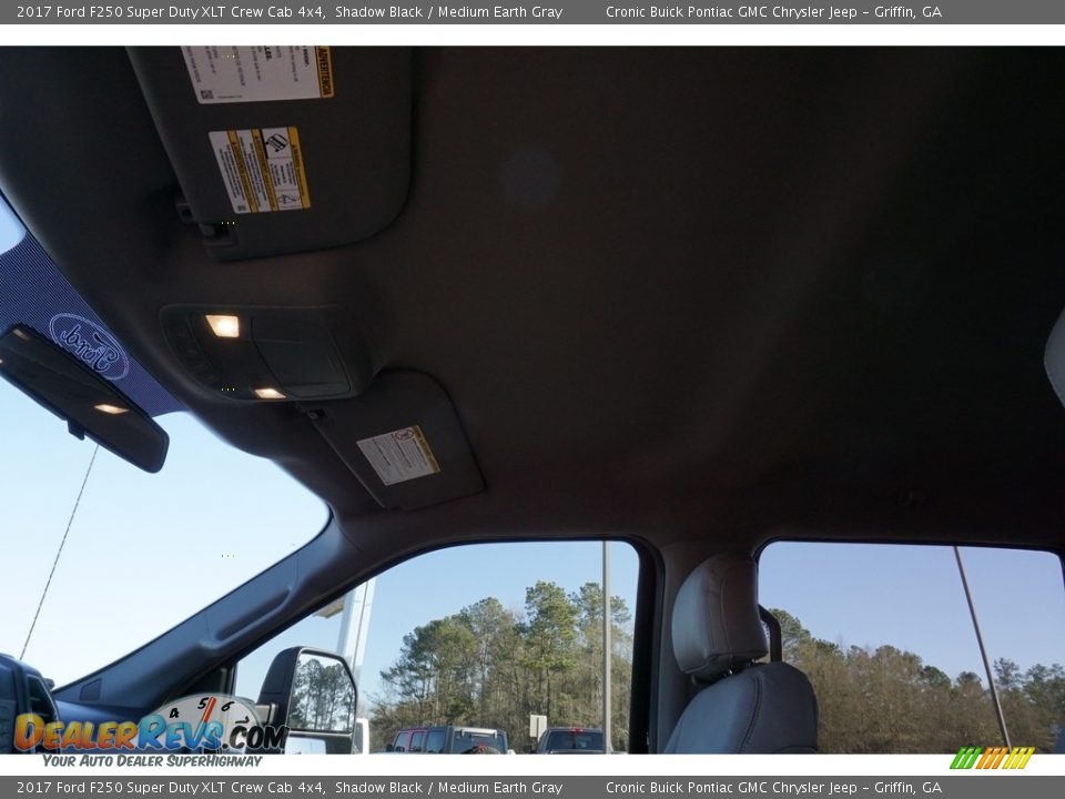 2017 Ford F250 Super Duty XLT Crew Cab 4x4 Shadow Black / Medium Earth Gray Photo #11