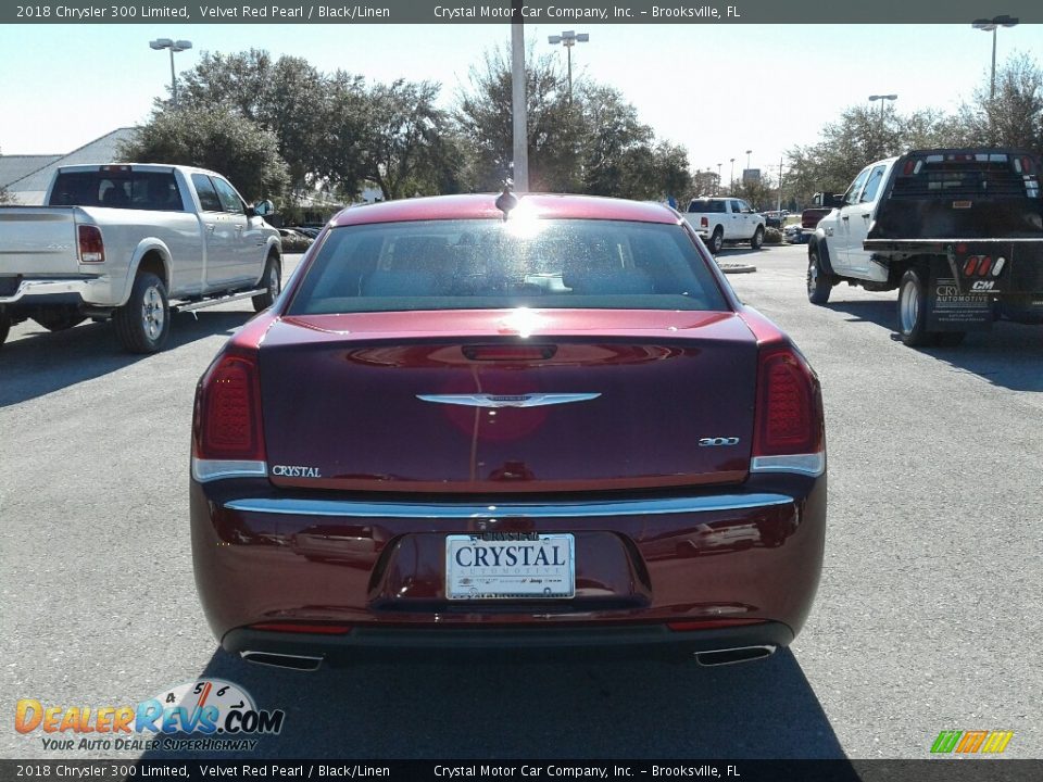 2018 Chrysler 300 Limited Velvet Red Pearl / Black/Linen Photo #3