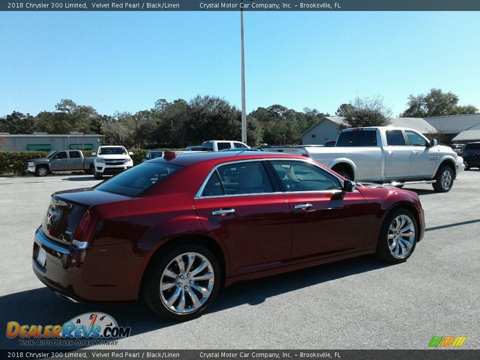 2018 Chrysler 300 Limited Velvet Red Pearl / Black/Linen Photo #4