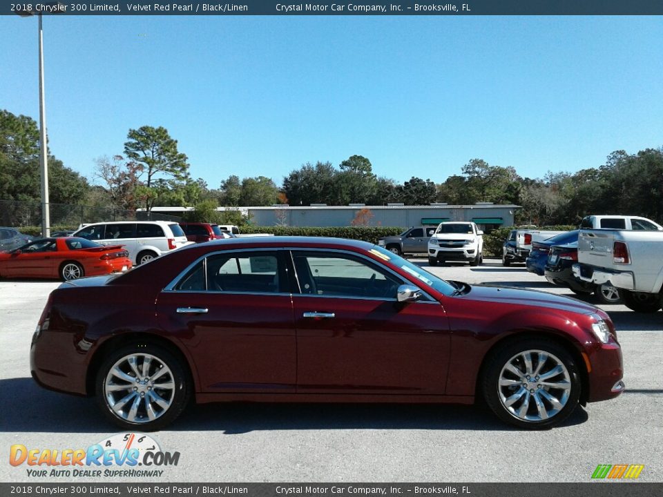 2018 Chrysler 300 Limited Velvet Red Pearl / Black/Linen Photo #5