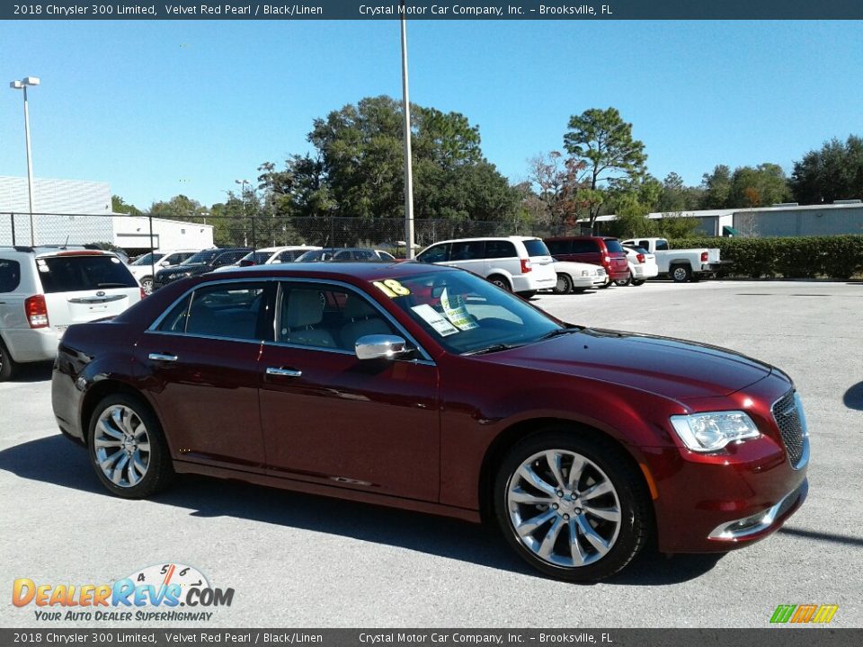 2018 Chrysler 300 Limited Velvet Red Pearl / Black/Linen Photo #6